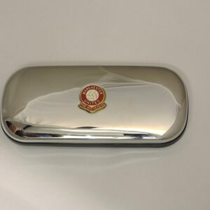 Polished chrome football club glasses case – Manchester United